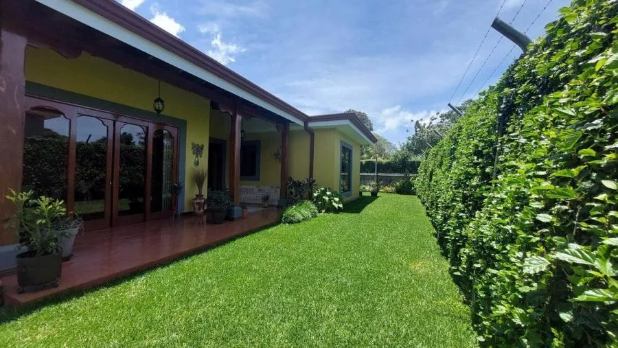 MLS-25-1328 LS VENTA CASA VASQUEZ CORONADO SAN JOSE - Venta en San José — photo 3