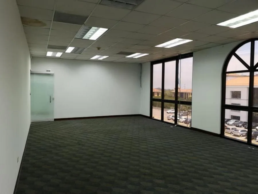 ALQUILER DE OFICINA, SAN JOSÉ, SANTA ANA, PARQUE EMPRESARIAL FORUM 9541565 - Alquiler / Renta en Santa Ana