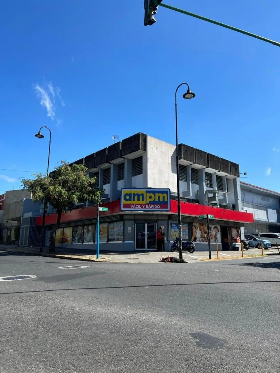 Alquiler de local comercial en El Carmen, San José. RAH 26-216 NR - Alquiler / Renta en Carmen