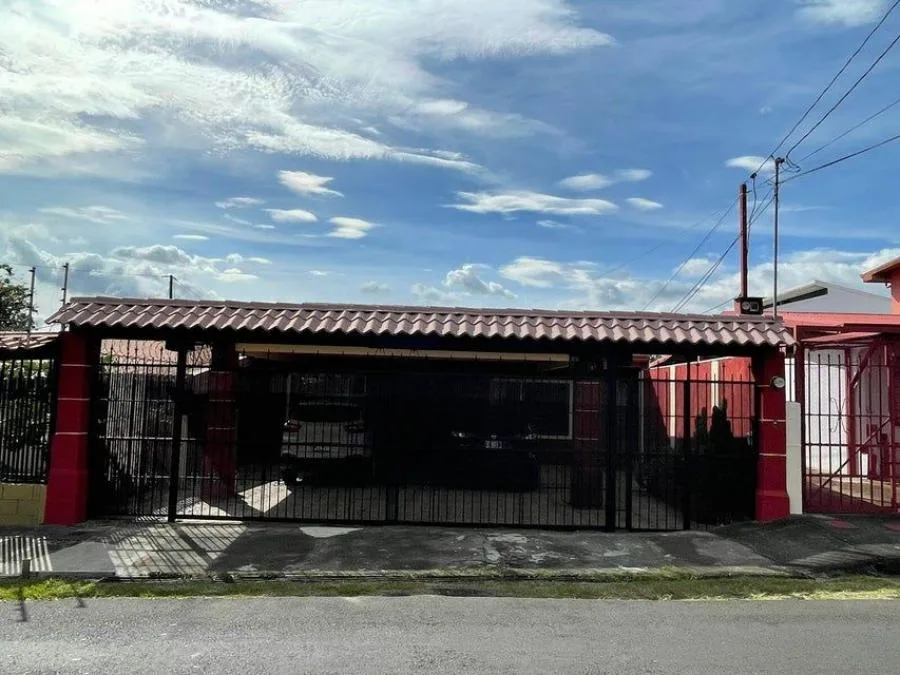 Casa en Venta en Flores, Heredia. RAH 24-493 - Venta en Flores