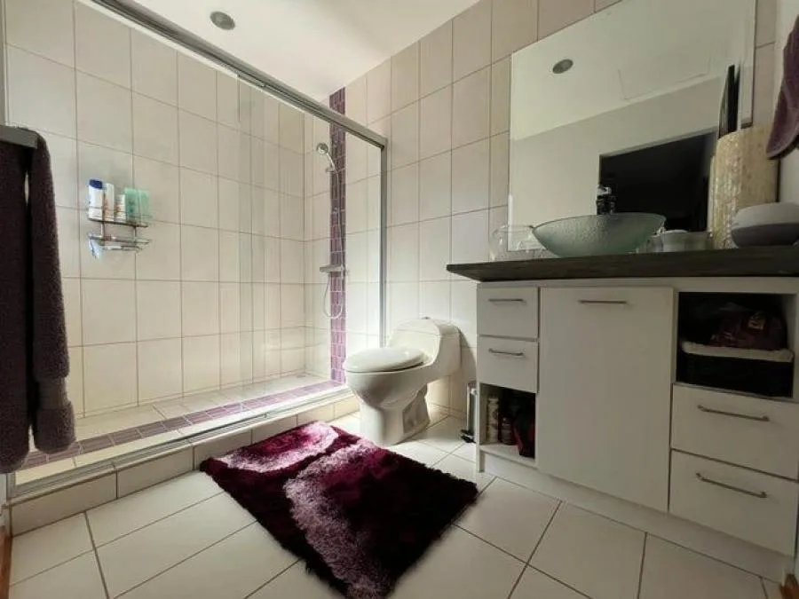 Casa con muchas areas verdes en condominio Doña Emma, San Jeronimo RAH 232144 - Venta en Moravia — photo 2