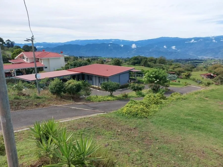 CASA EN VENTA EN OREAMUNO, cod: CTL MLS #25-288 - Venta en Oreamuno