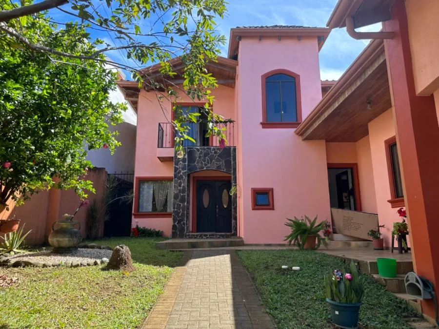 Venta de Casa - Residencial Villa Flores Heredia  ( DA ) - Venta en Flores