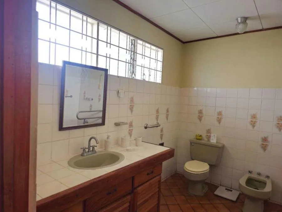 Venta de Casa en San Pedro, Montes de Oca. RAH 25-1359 - Venta en Montes de Oca — photo 2