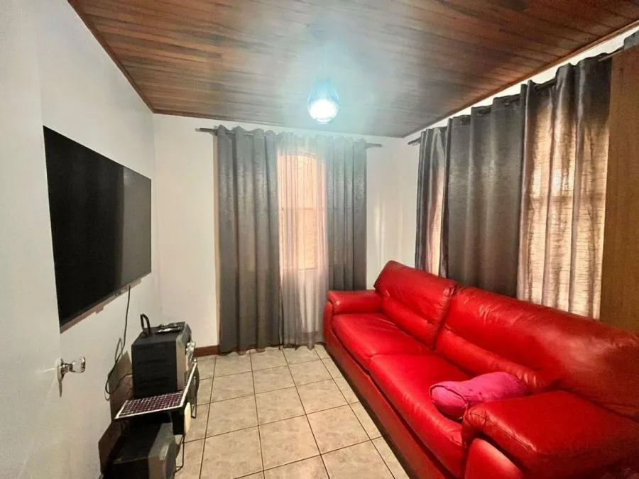 Venta de Casa + Mini Apto en San Juan de Tibás. - Venta en Tibás — photo 5