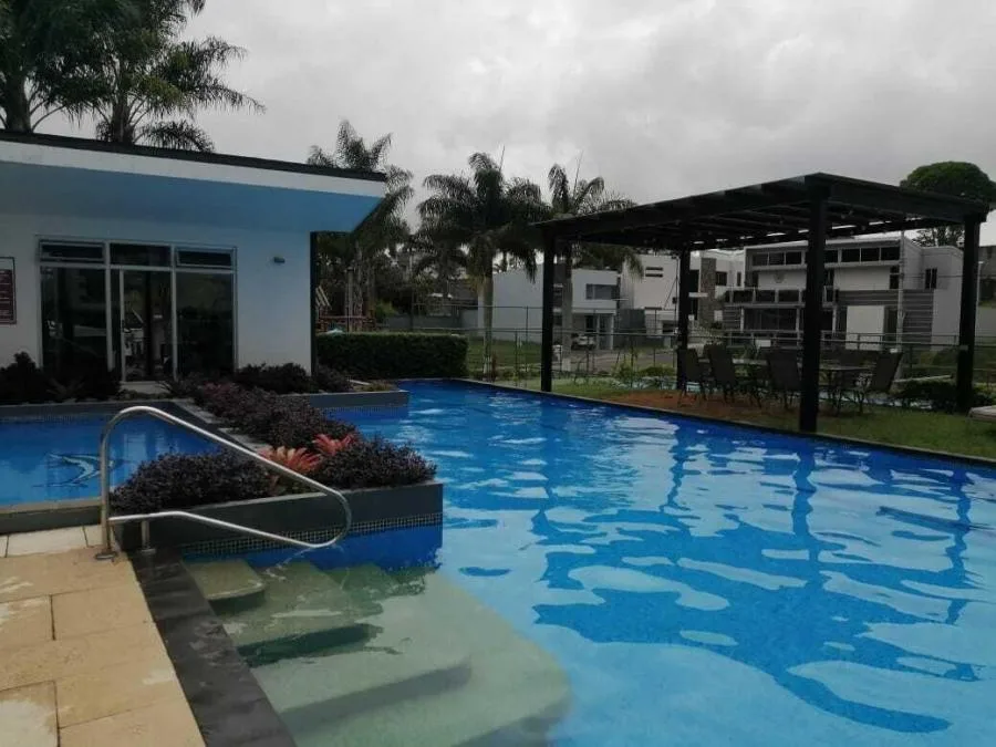 Venta de Casa en Sabanilla, Montes de Oca. - Venta en Montes de Oca — photo 2