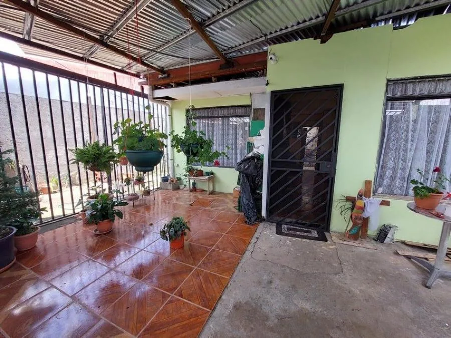 Venta de Propiedad con Casa + 3 Aptos en Vasquéz de Coronado, San José. RAH 25-781 - Venta en Vasquez de Coronado — photo 4