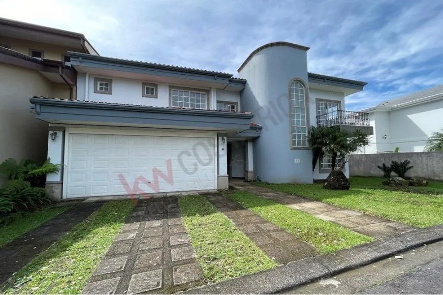 Venta de casa en Residencial Santa Lucía, Tres Rios US$ 550.000 #6658 - Venta en Tres Ríos