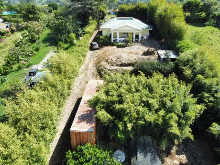 Venta de casa en coronado en lote de 2500 m2 MGA - Venta en Vasquez de Coronado