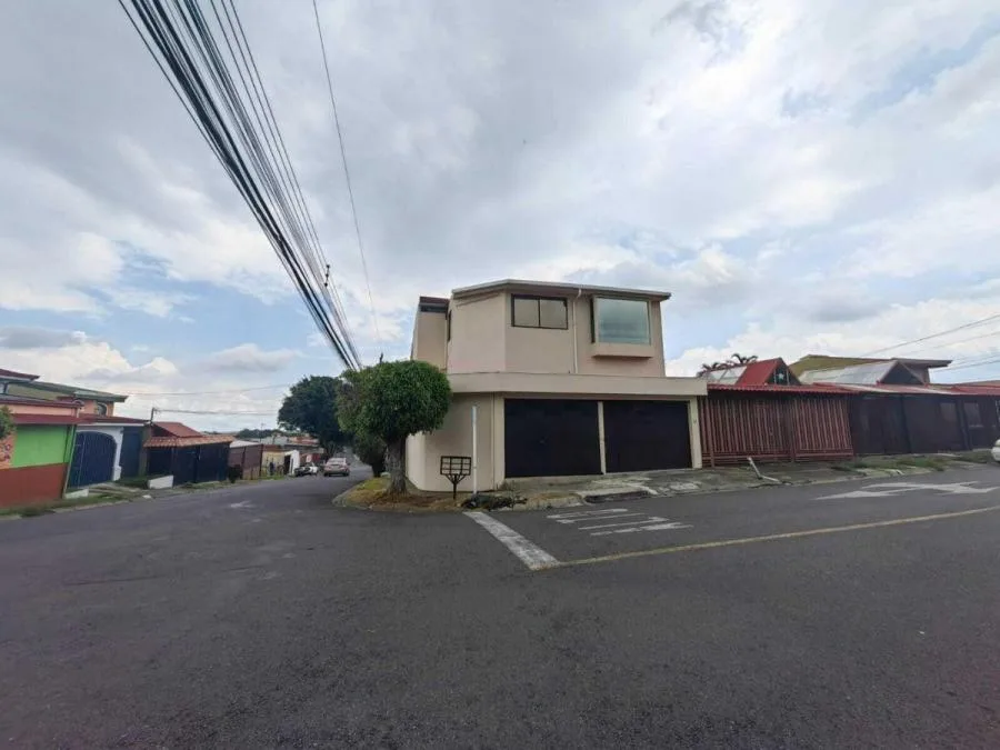 CASA EN VENTA EN SAN VICENTE DE MORAVIA RAH 233443  - Venta en San Vicente