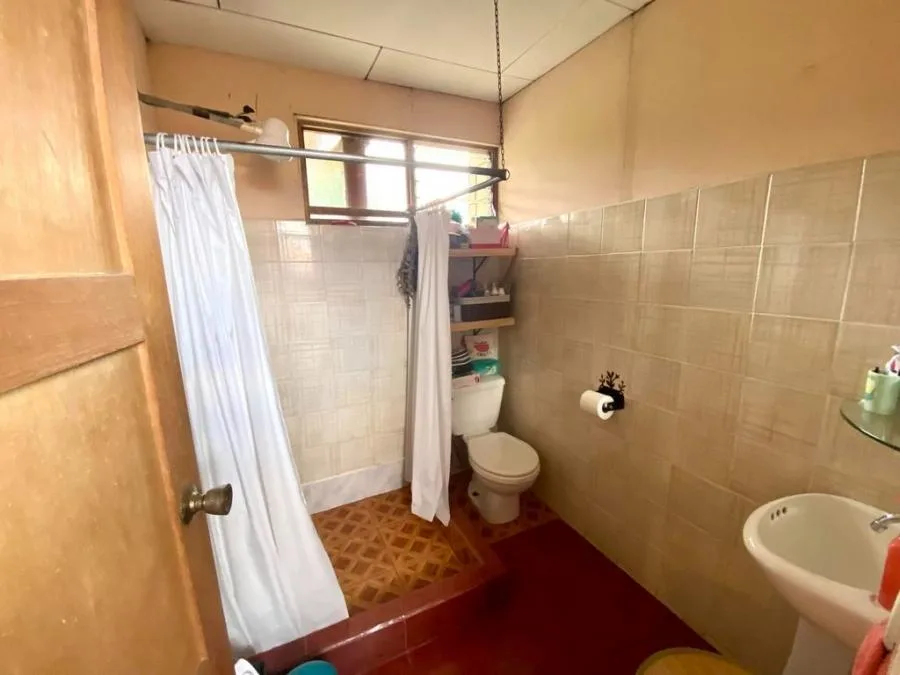 Se vende casa en Goicoechea, Guadalupe en 60 000 000 de colones DJ - Venta en Goicoechea — photo 4