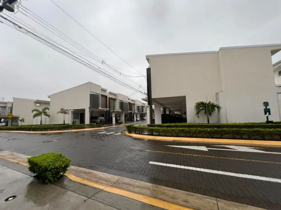 Venta de Casa en Anselmo Llorente-Tibás, San José. RAH 26-611 - Venta en Tibás — photo 4