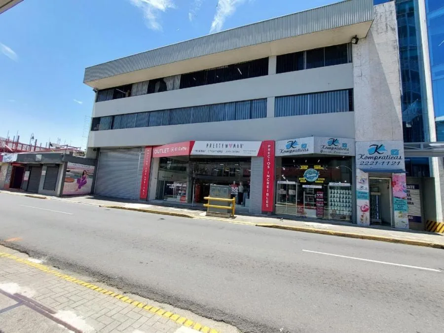 Edificio comercial en venta, en San José. RAH 24-137 - Venta en San José