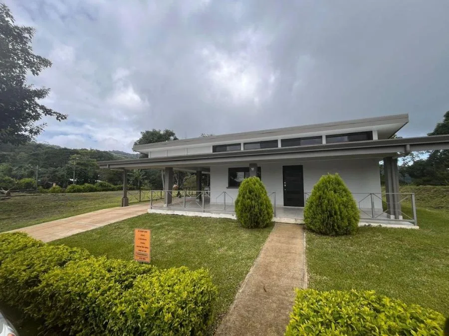 Venta de casa en lote de 2090 m2 en Desamparaditos Puriscal MGA - Venta en Puriscal