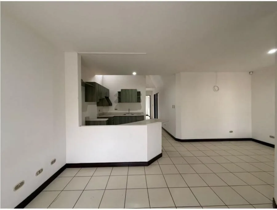 Venta de casa en Residencial Rincón Verde II, San Pablo de Heredia #JM52 - Venta en San Pablo — photo 3