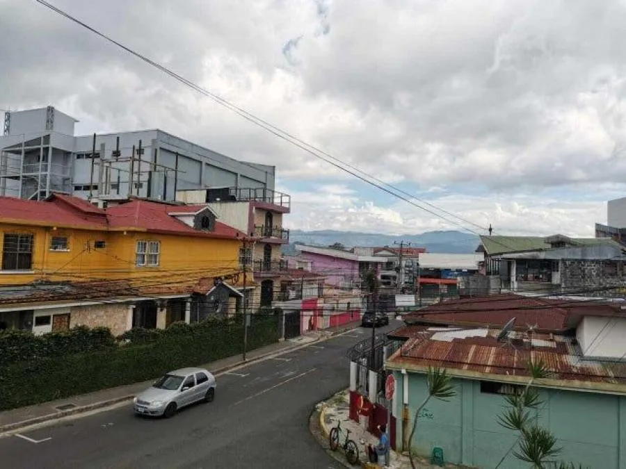 Venta de Edificio Esquinero en Uruca, San José. RAH 26-999 - Venta en Uruca