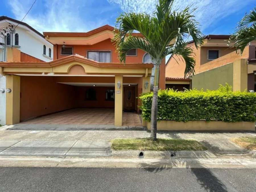 CASA EN VENTA EN SAN JOAQUIN DE FLORES HEREDIA CL21-1784 - Venta en San Joaquín