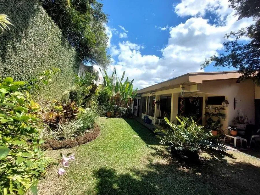 Venta de Casa en Mata Redonda, San José. RAH 24-1275 - Venta en Mata Redonda