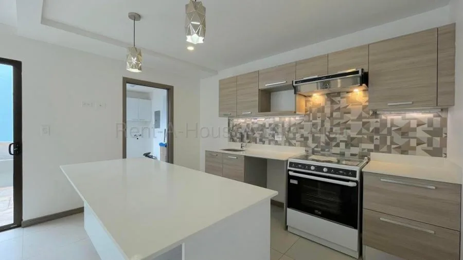 Venta de Casa en Escazú-San Antonio.  - Venta en Escazú