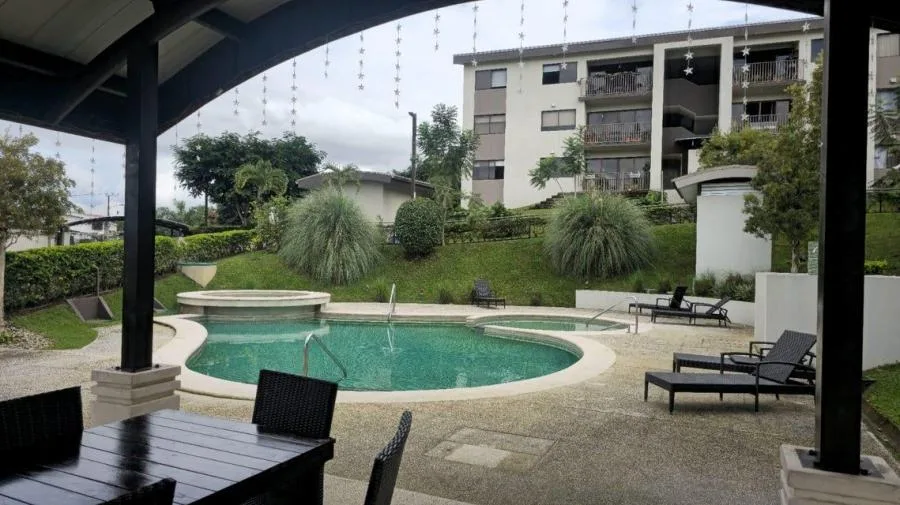 Venta de Apartamento en Sanchez de Curridabat. RAH 25-906 - Venta en Curridabat