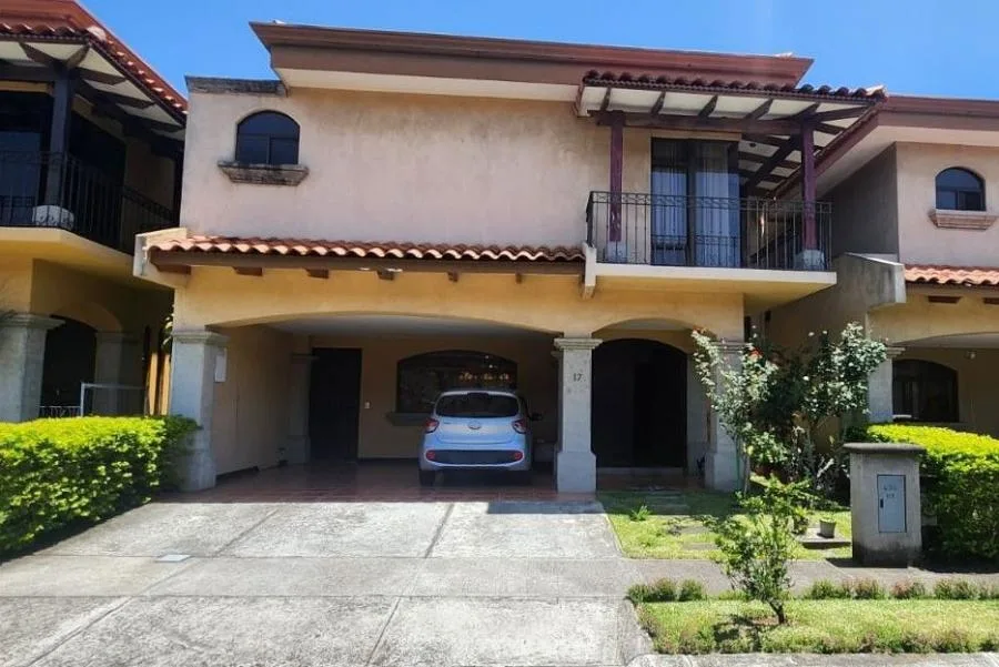HEREDIA FLORES SAN JOAQUIN VENDO CASA ?150.000.000 - Venta en Flores