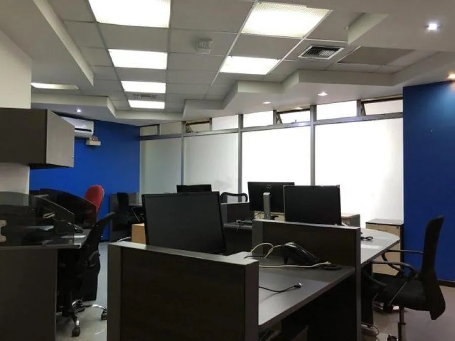 Alquiler de Amplia Oficina en Paseo Colónn San José - Alquiler / Renta en San José — photo 2