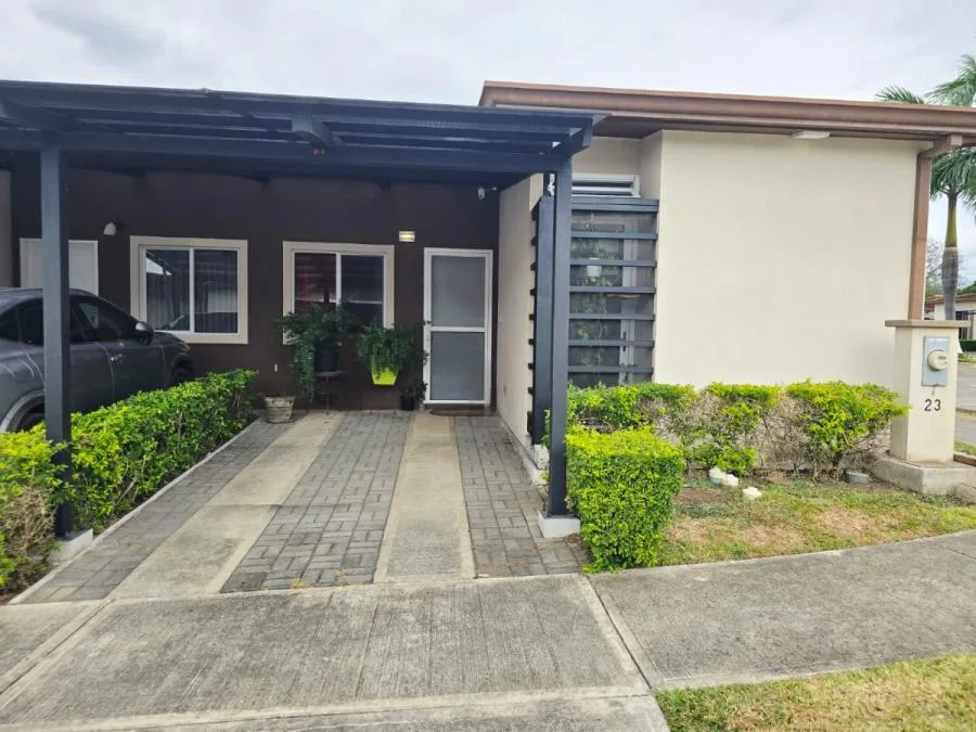 VENTA DE CASA EN CONDOMINIO TERRAZAS DEL NORTE, SAN RAFAEL, ALAJUELA - Venta en Alajuela