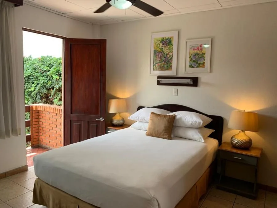 Alquiler de Apartamento en La Sabana, San José / Mls. 25-1909 OFC JB - Alquiler / Renta en San José — photo 3