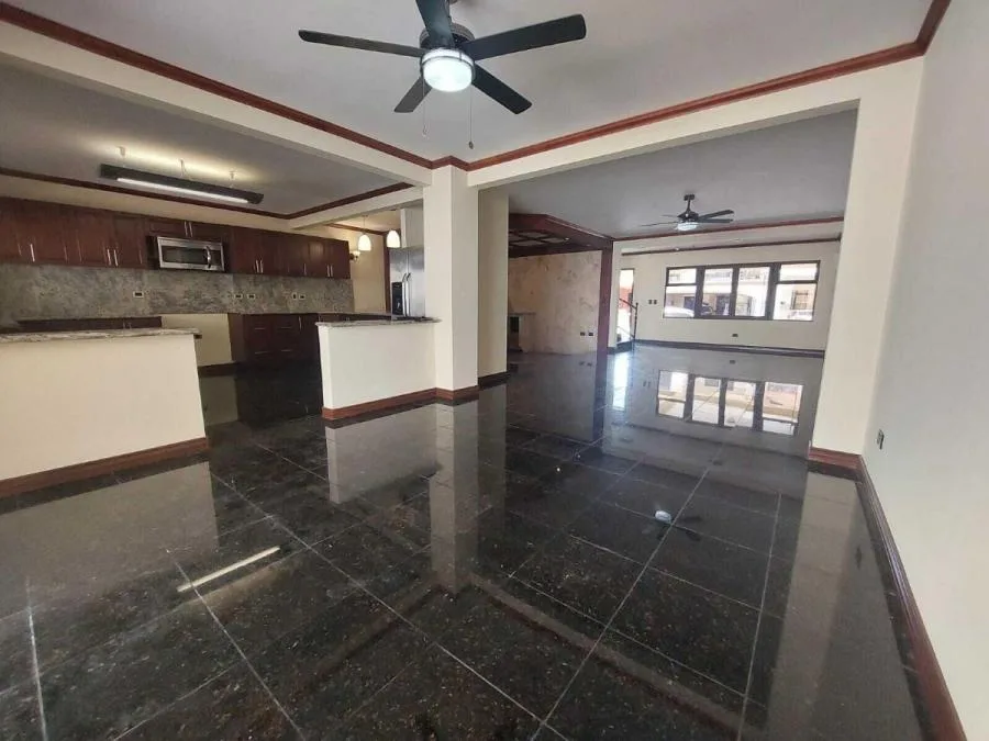Venta de Casa en Santo Domingo Heredia MGA - Venta en Santo Domingo