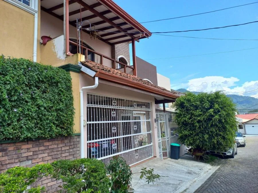CASA EN VENTA EN TRES RÍOS, LA UNIÓN, CARTAGO RAH 231300 - Venta en Tres Ríos