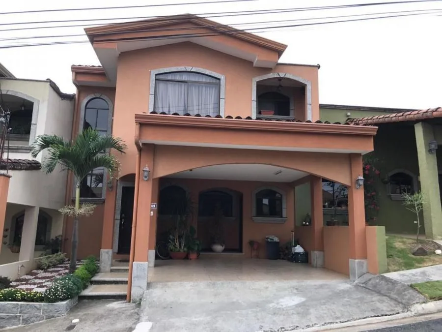 Preciosa Casa en San Francisco de Heredia CL #221468 - Venta en San Francisco
