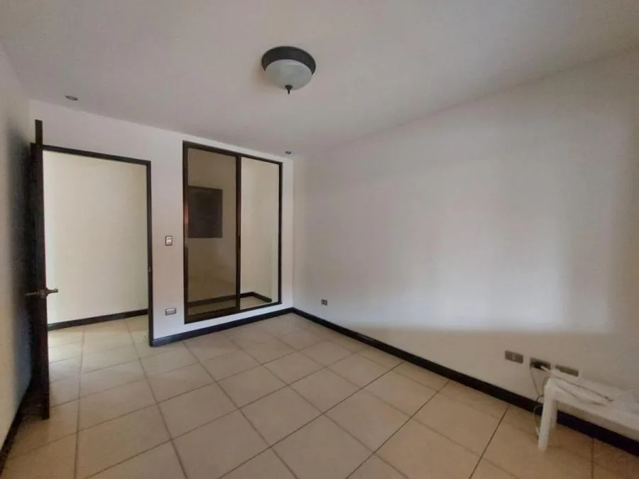 Venta de Casa en Montes de Oca, San José. RAH 25-1242 - Venta en Montes de Oca — photo 2