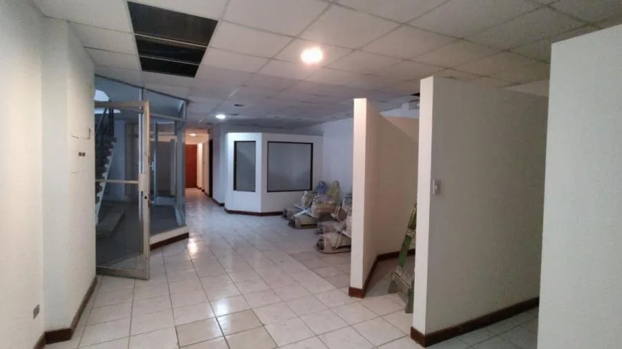 Alquiler de local comercial en moravia PBR - Alquiler / Renta en Moravia — photo 2