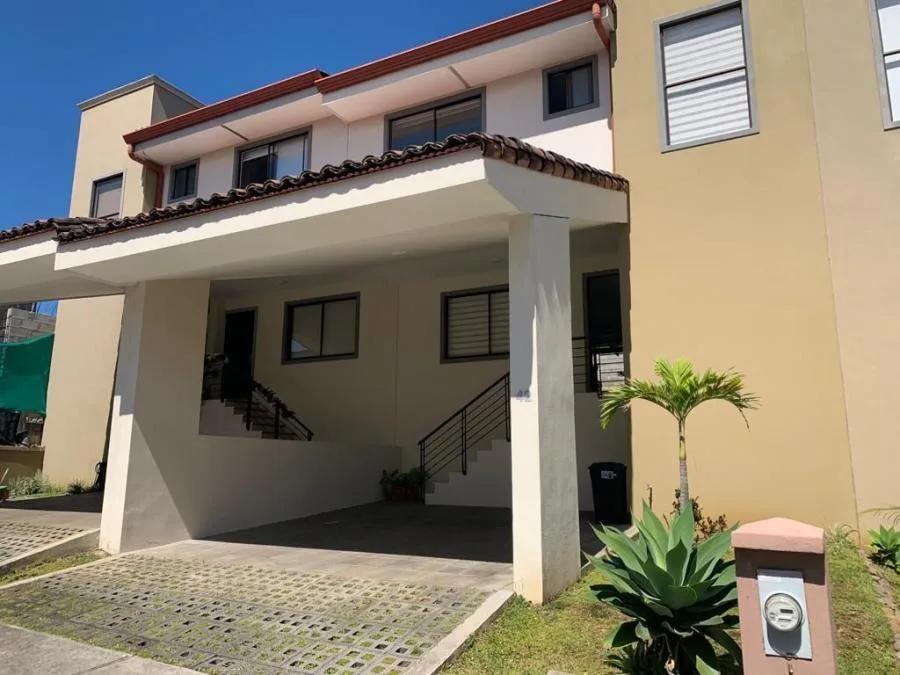 Casa en venta en Santo Domingo, Heredia. RAH 23-1189 - Venta en Santo Domingo