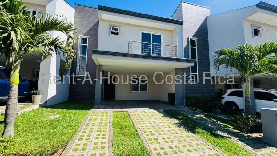 Alquiler de Casa en Escazú-San Rafael. RAH 26-1468 - Alquiler / Renta en Escazú