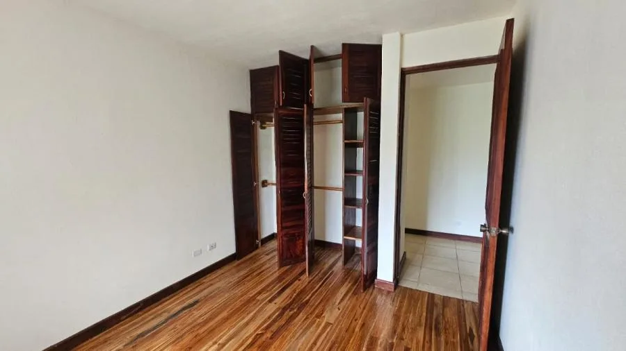 Venta de casa en lote de 4134 m2 en San Jerónimo de Moravia - Venta en Moravia — photo 5