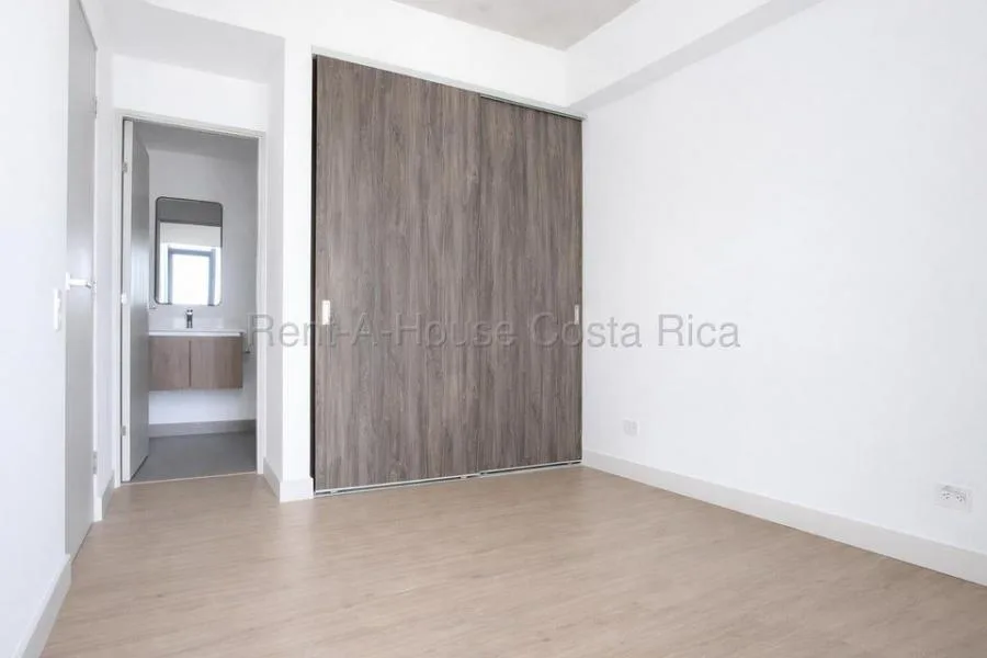 Alquiler de Apartamento en  SECRET-Escalante. RAH 26-1555 - Alquiler / Renta en San José — photo 3