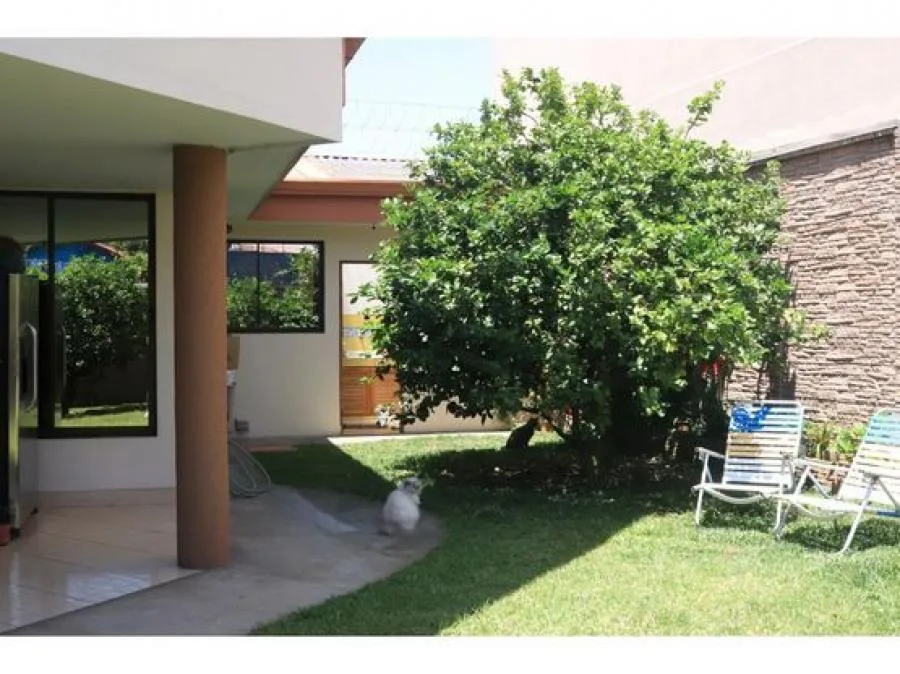 Casa Esquinera, en Venta,en Goicoechea,Mata de Platano,5PJG9448318 - Venta en Goicoechea