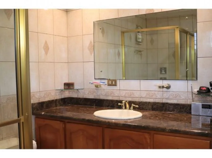 Casa Esquinera, en Venta,en Goicoechea,Mata de Platano,5PJG9448318 - Venta en Goicoechea — photo 3