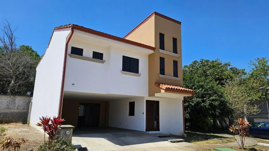 Venta de Casa NUEVA en Santo Domingo Heredia MGA - Venta en Santo Domingo