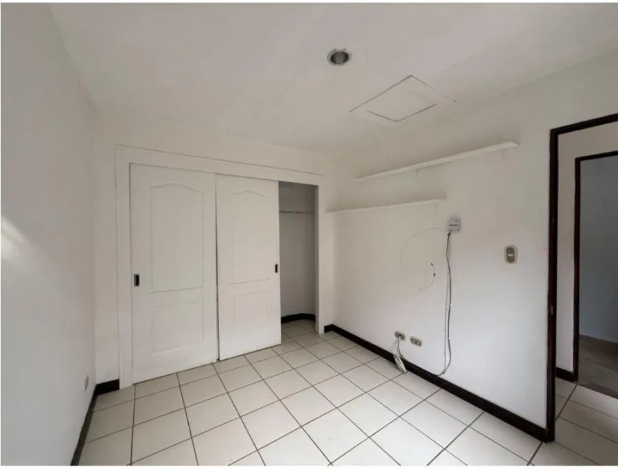 Venta de casa en Residencial Rincón Verde II, San Pablo de Heredia #JM52 - Venta en San Pablo — photo 4