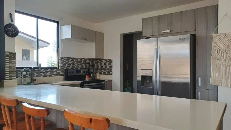 Venta de Casa en Montes de Oca, San José. RAH 26-566 PRECIO REBAJADO - Venta en Montes de Oca — photo 4