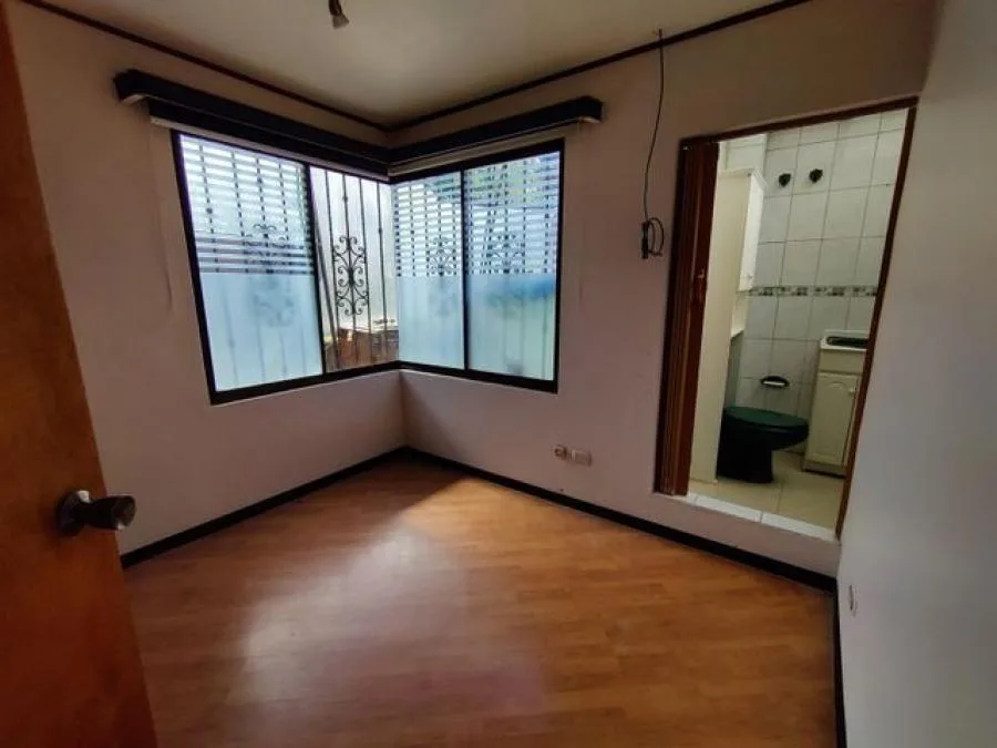 Venta de Apartamento en Goicochea, San José. - Venta en Goicoechea — photo 4