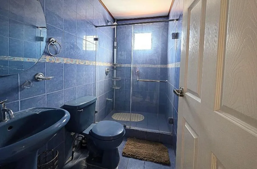 EN EXCLUSIVA - En Venta - Casa DE 2 Niveles - Uso Mixto - Moravia - Venta en Moravia, photo 3