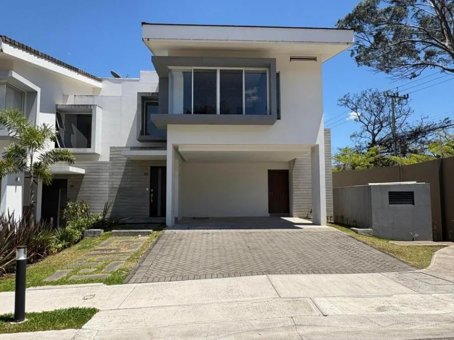 VENTA DE CASA EN CONDOMINIO EN ESCAZU PBR - Venta en Escazú