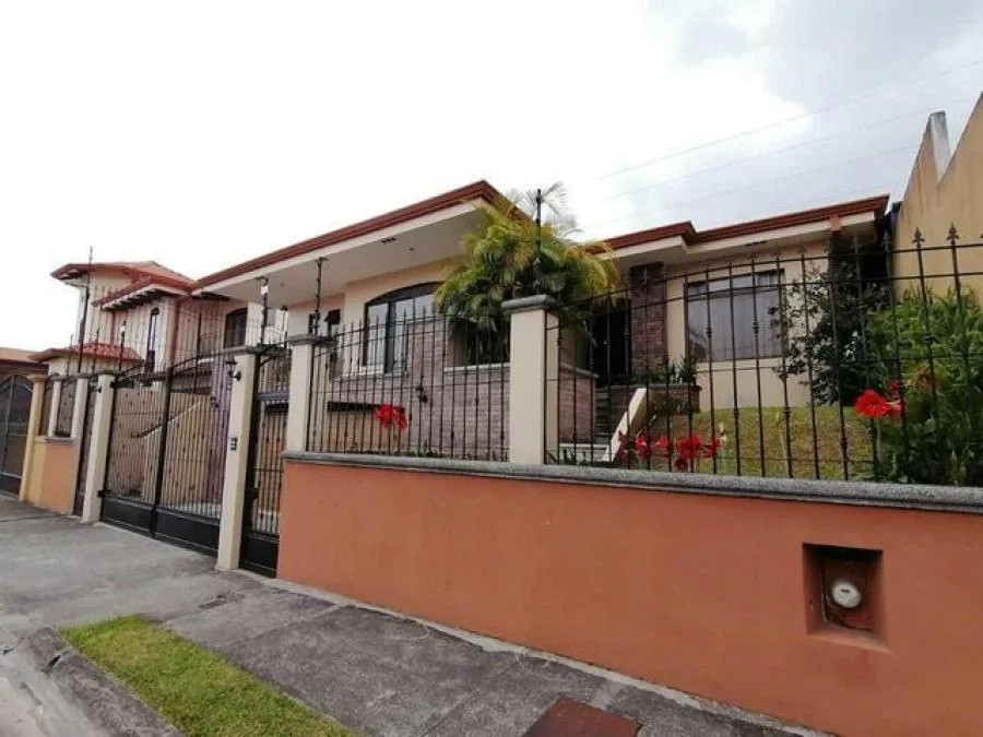 Casa en Venta en Guadalupe, Goicoechea RAH #22458 - Venta en Guadalupe