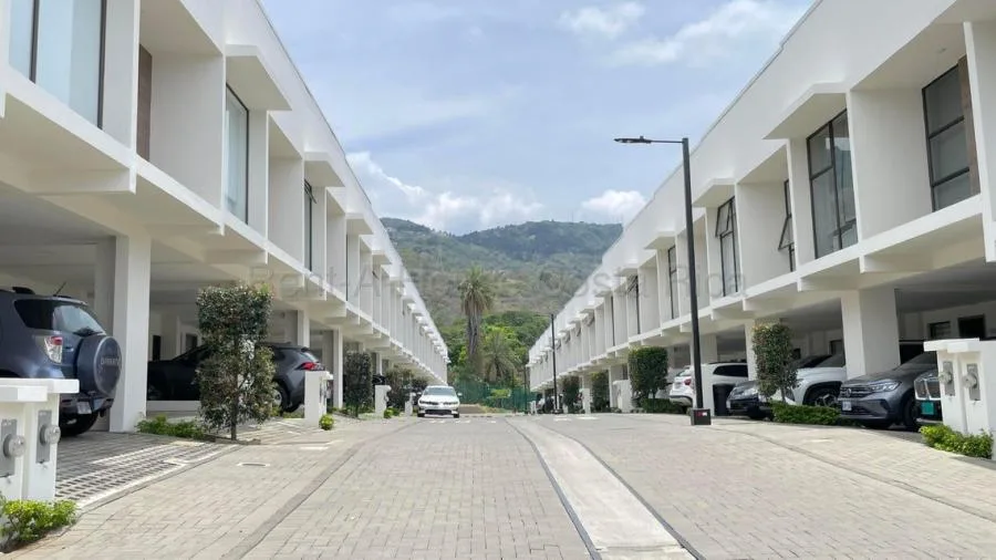 Venta casa moderna Escazú, San Antonio - Venta en Escazú