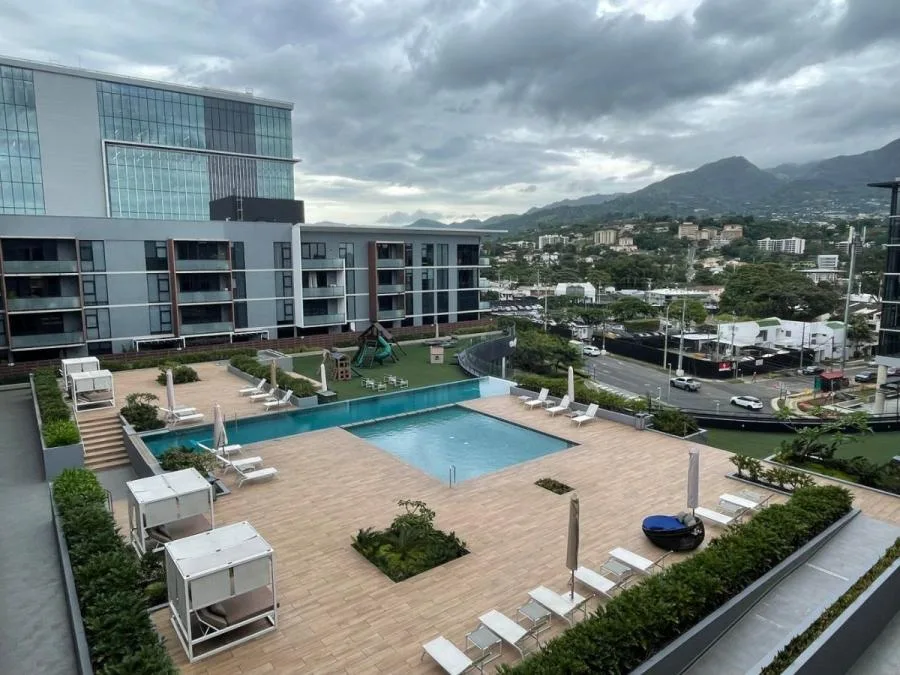 Venta de Apartamento en San Rafael, Escazú. RAH 25-138 - Venta en Escazú