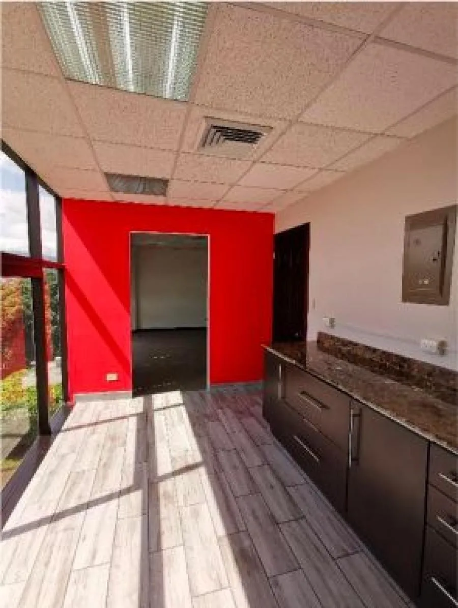 Oficina En Alquiler De 328 M² En Oficentro En Escazú; Idi: 135716 - Alquiler / Renta en San Rafael