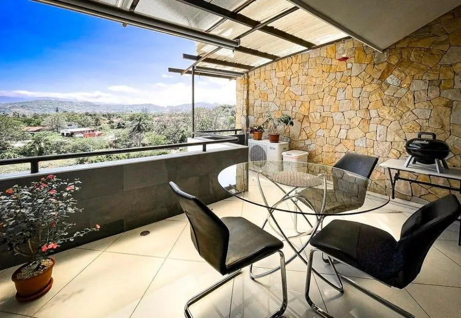 Venta de Apartamento en Piedades, Santa Ana. RAH 25-819 - Venta en Santa Ana